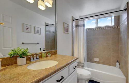 Stunning Joshua Home with Pool, Spa, & Game Room! - Foto 2