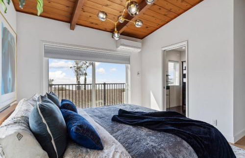 Serene Oceanview Escape with Expansive Deck home - Foto 27