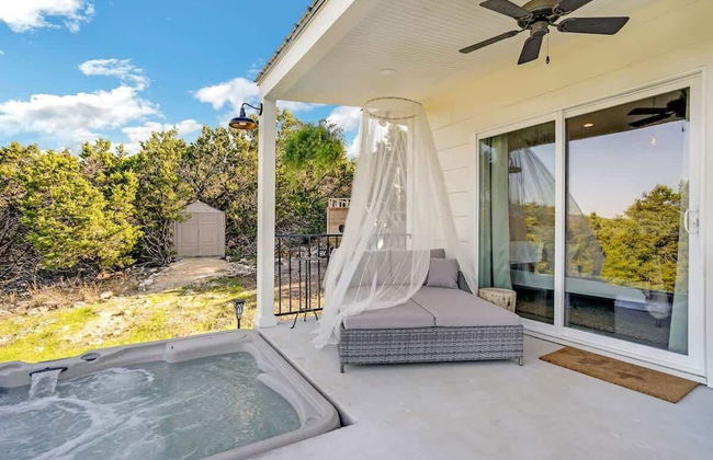 Gorgeous Home With Hot Tub 5min From the River - Foto 30