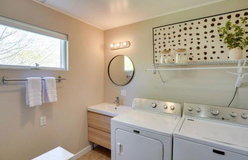 Mid-Century Modern Fayetteville Home Close to Town - Foto 17