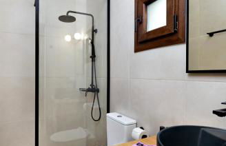 Mirthia Apartments - Photo 9