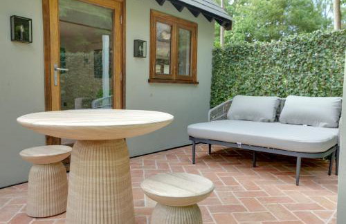 Beech Cottage - one bedroom retreat with hot tub - Foto 21