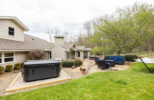 Golden Acres Ranch Hot Tub+Gameroom+Creek & wifi - Foto 44