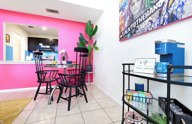 Graffiti and Glam Wonderland - Foto 13