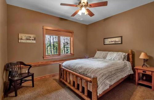 Luxurious Chalet! Hot-tub, Bonfire & Ideal Location for Skiing & Town - Foto 22