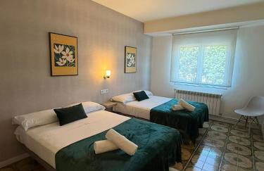 Casa Grande do Costureiro-Para Grupos en Portomarín con Terraza y Vistas - Foto 9