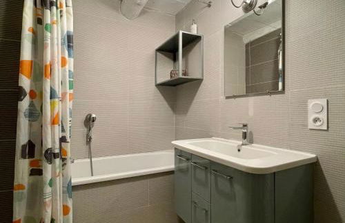 Maison pittoresque à Arlempdes avec cheminée et terrasse - FR-1-582-114 - Foto 12