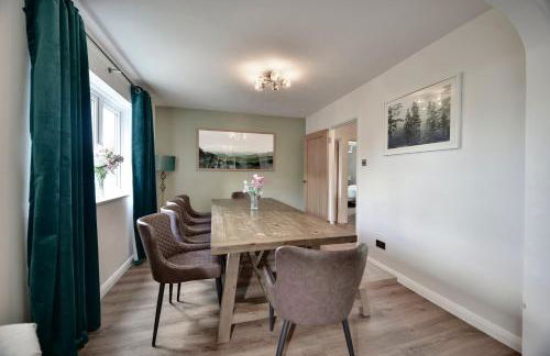 Luxury 5-Bed Country House with Hot Tub, Views & Games Room, Sleeps 12 - Kent Downs - Foto 16