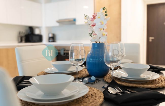 Cozy Canal View Apartment - 206 - Photo 1