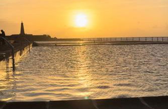 Apartamento a pie de playa con una amplia terraza - Foto 18