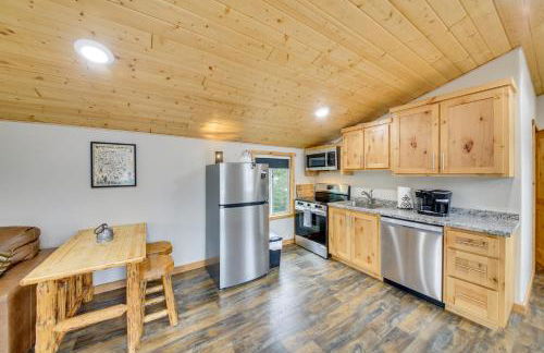 1 Mi to Waterfront Trails, Troy Home with Hot Tub! - Foto 6