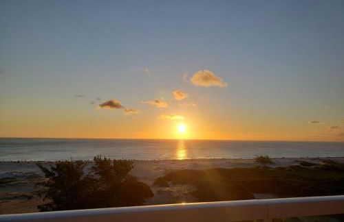 Belíssimo Apto à Beira Mar - Foto 51