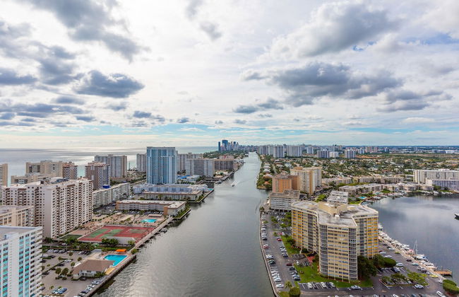 Private Ocean Luxury Condos at Beachwalk - Foto 52