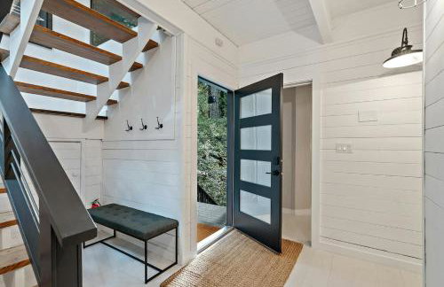 Relaxing Home Among The Redwoods - Dog-Friendly - Photo 33