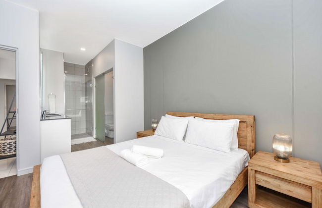 Easy Stay - The Median - Photo 13