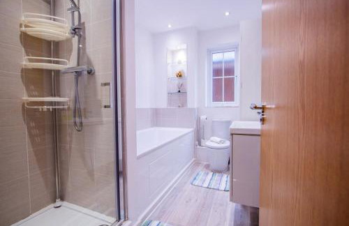 Charming 1BR House in Eccles with Free Parking - Foto 40