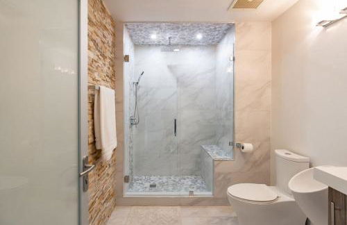 Cityscape Elegance with Water Views - Foto 45