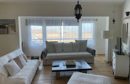 MY OCEAN HOME !!! Breathtaking location, Steps to the ocean, Spacious sea view, Fully Equipped and Well-Furnished with Private Entrance and High-Speed Fiber Optic Internet - Photo 5