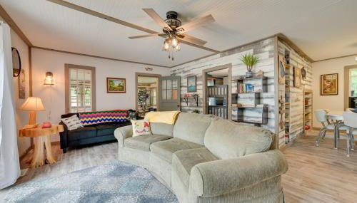 Lakefront Michigan Abode with Deck and Fire Pit! - Foto 3