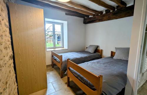 Maison familiale rénovée dans village médiéval - FR-1-591-712 - Foto 19