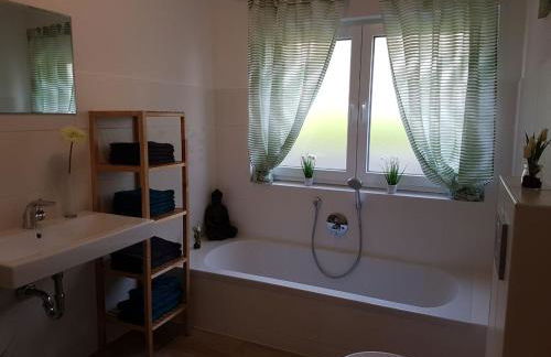 Am Siegelbächle Berg blickt - Foto 15