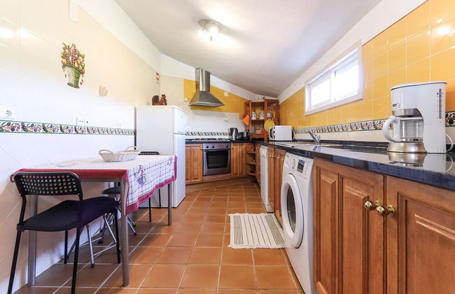 Guincho Typical House II by Homing - Photo 9