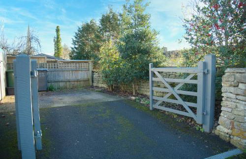 Hollyhocks 2 Bedroom House with Extra Sleeping Option - Wiltshire - Foto 28