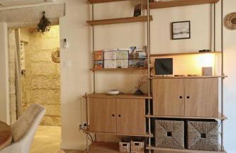 La Grande Bourgade-Authentique Maison en Pierre avec Terrasse Climatisation au Cœur d'Uzès - Foto 37