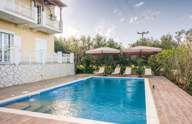 Zante 5 bedroom Villa with private pool and basketball court - Foto 28