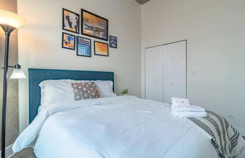 Skyline 2BR in South Loop with Optional Parking & Gym Access Near Museum Campus and McCormick Place - Foto 15