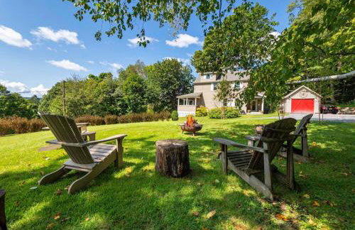 Berkshire Vacation Rentals: Centrally Located Historical Home - Foto 31