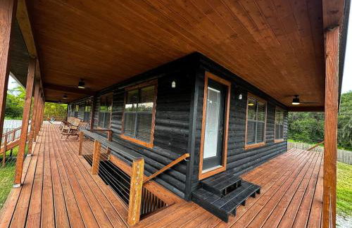 Enchanted Log Cabin Retreat Near Bradenton and St Pete - Photo 14