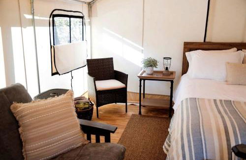 Heated North Carolina Glamping Rental Surrounded by Pisgah National Forest - Foto 27