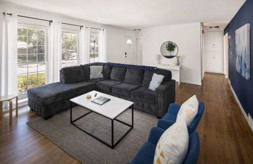 Family Retreat! By Denver + Hot Tub, Sleeps 10! - Foto 3