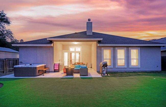 Graford by Avantstay Hot Tub, Firepit, Mini Putt - Foto 50