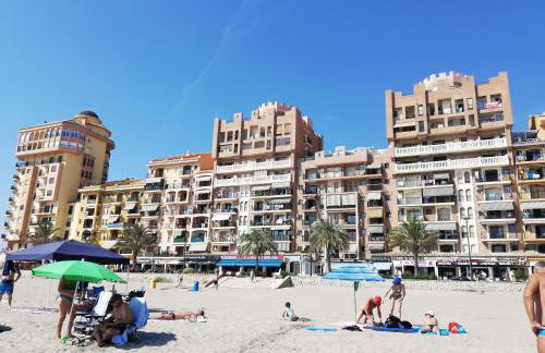 IDEALLY located on BEACH - Foto 1