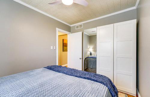 Clawson Home with Garage Walk to Stores and Dining - Photo 16