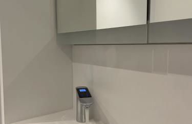 The Melodies with Free Parking , Harlow - Foto 30