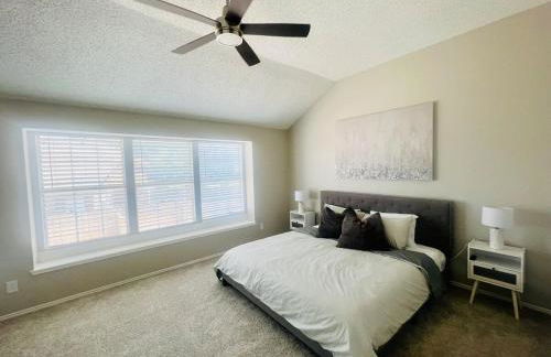 6 Bedroom Home with Pool, Centrally Located - Foto 6