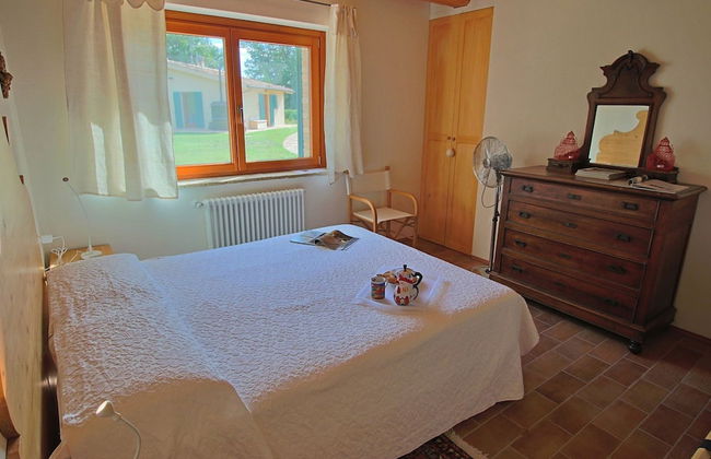 Cottage in Montelabbate With Pool & Forest - Foto 4