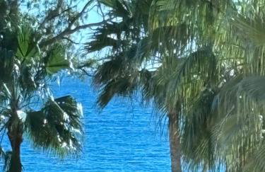5 Stars BEACHFRONT PARADISE - Seaview, Always Heated Pool, Gym, Sauna! - Foto 9