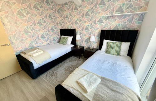 3 bedroom house with free parking - Foto 13