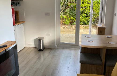 Minimoor Lodge - Photo 4