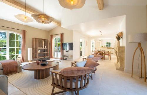 Jewel of 280m with Infinity Pool in Absolute Calm - Foto 2