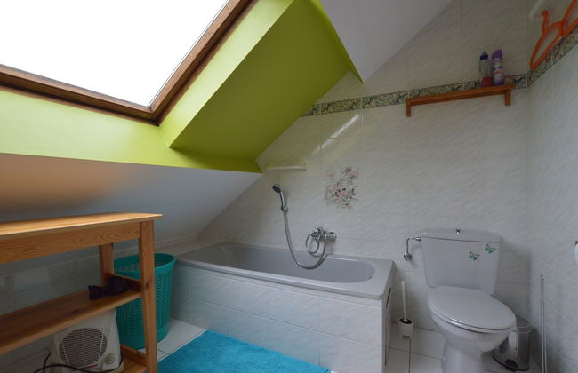 Nice Holiday Farmhouse Located in Sourbrodt near Ski Resort of Ovifat - Foto 29