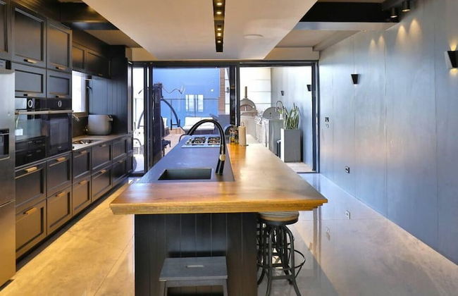 Deluxe Beachfront 3BR Penthouse - Foto 13