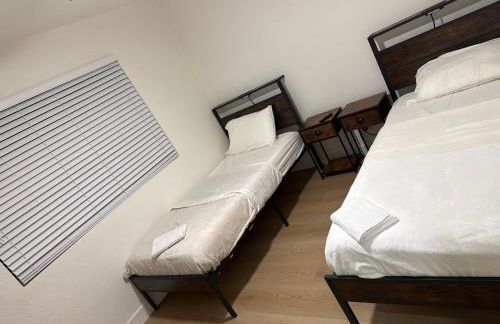 4 bedroom Luxuriously Furnished Modern Mansion With Pool, Spa, and Patio - Foto 6