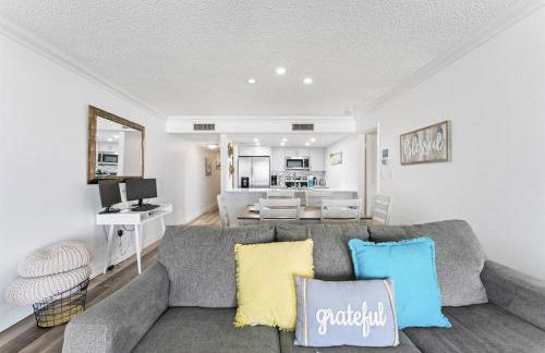 Beachfront 3-Bed I Location! Stunning Sunsets - Foto 19