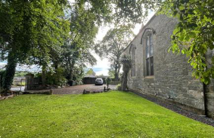 KIRK - Gorgeous church in the heart of Fife converted into a warm home - Foto 3