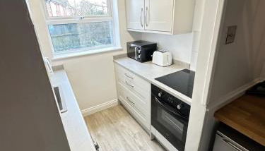 Home for 4 In rural Stoke prior 5 mins off the M5 - Foto 5